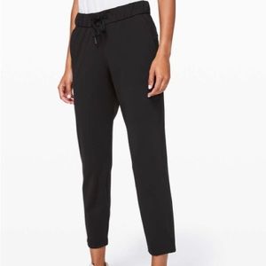Lululemon On the Fly Pants 7/8 length